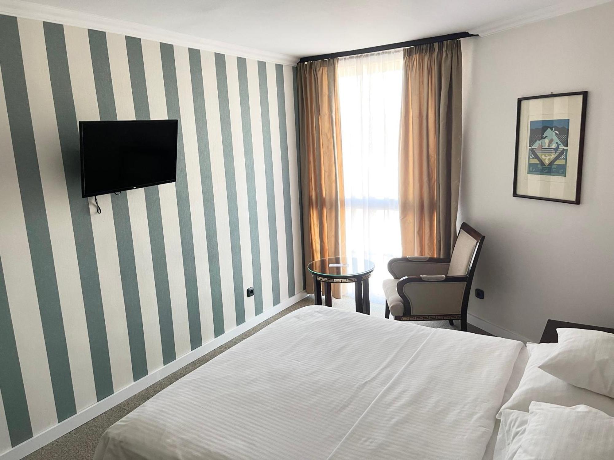 Hotel Bosna Баня-Лука Екстер'єр фото