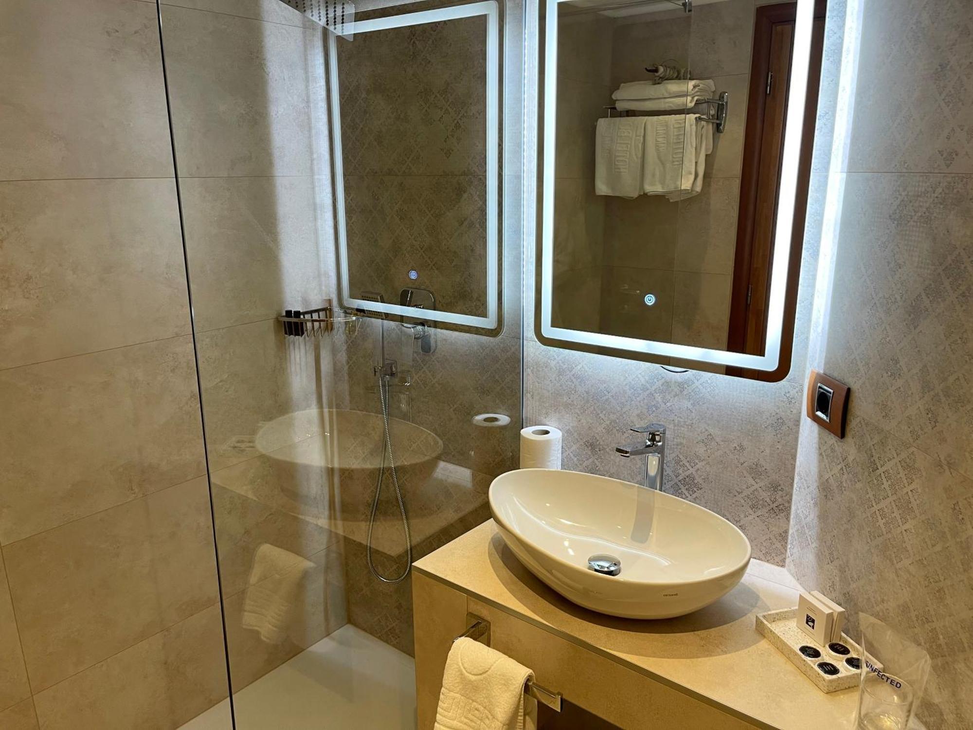 Hotel Bosna Баня-Лука Екстер'єр фото