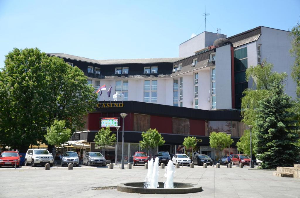 Hotel Bosna Баня-Лука Екстер'єр фото