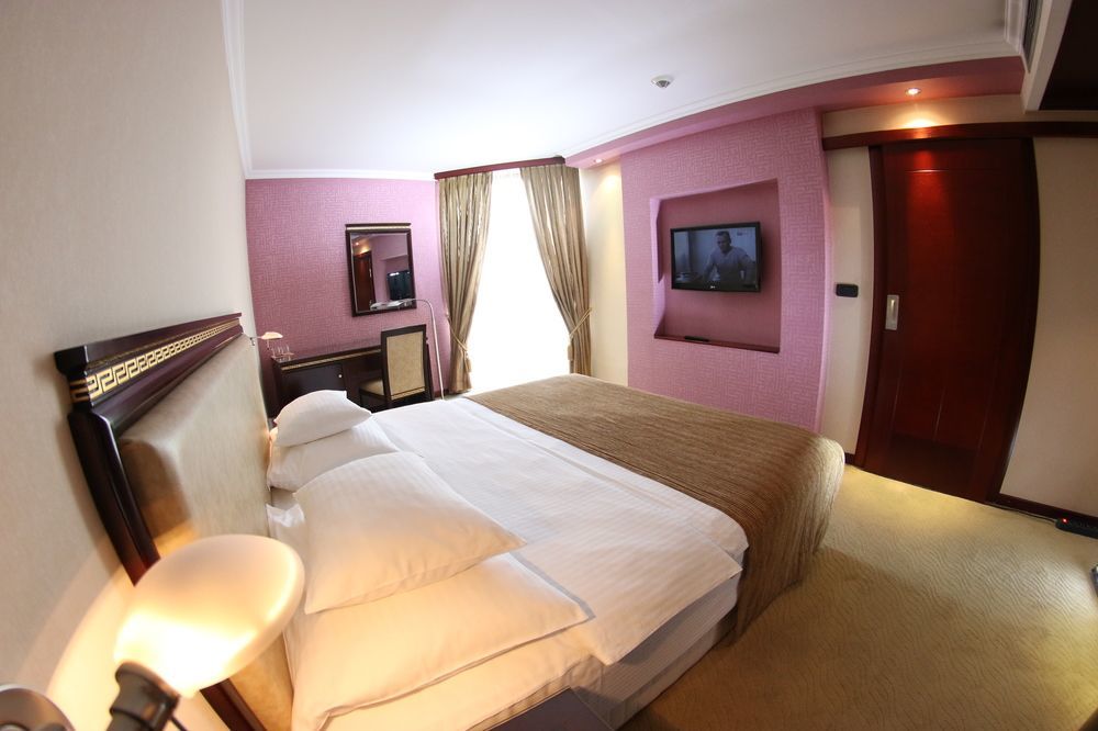 Hotel Bosna Баня-Лука Екстер'єр фото