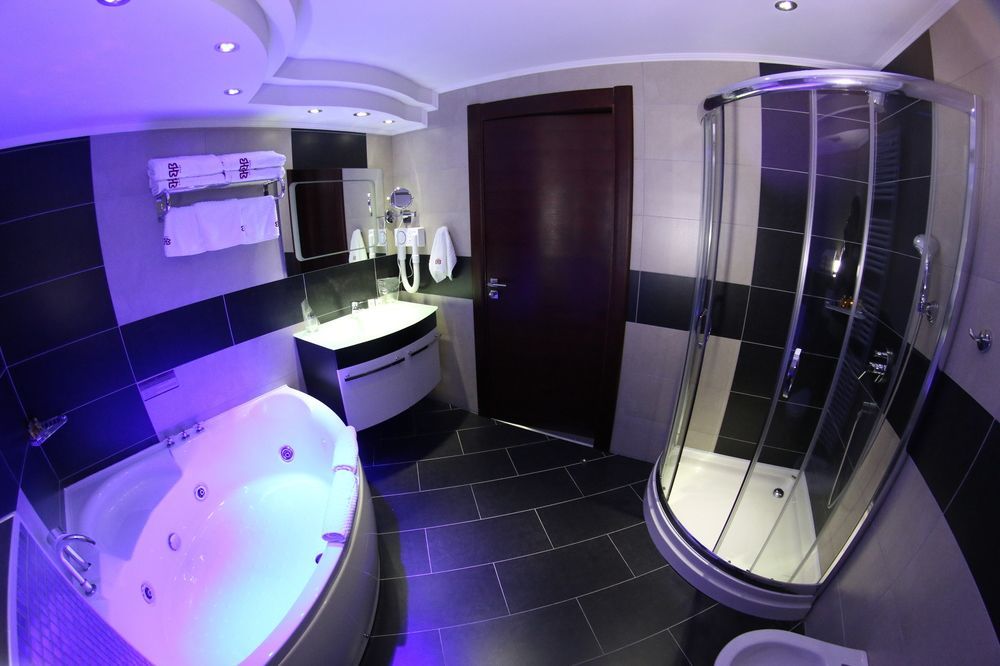 Hotel Bosna Баня-Лука Екстер'єр фото